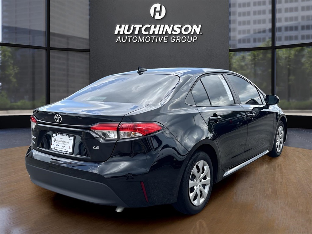 2025 Toyota Corolla LE photo 5