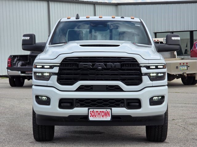 2025 Ram 2500 Laramie photo 2