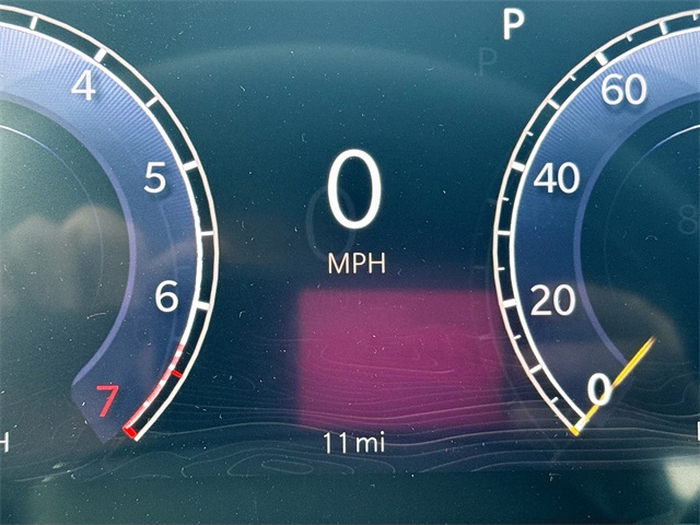 2025 Jeep Grand Cherokee Laredo photo 11