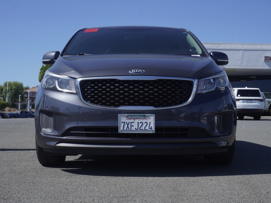 2017 Kia Sedona LX photo 8