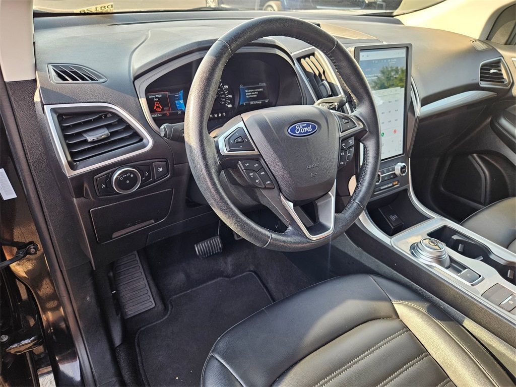 2024 Ford Edge SEL photo 12