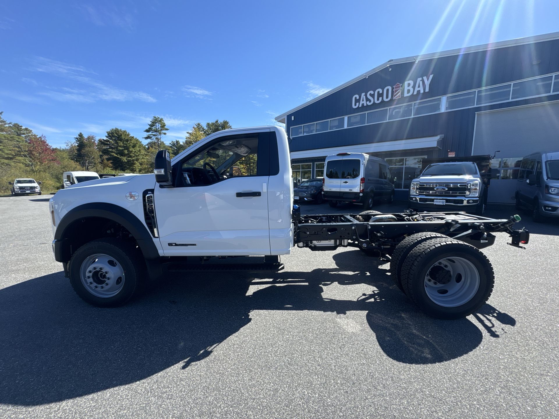 2026 Ford F-550 Super Duty Chassis Cab XL's photo