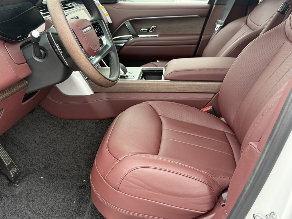 2025 Land Rover Range Rover Autobiography photo 2