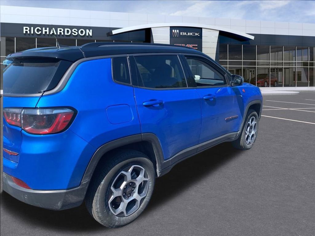 2022 Jeep Compass Trailhawk photo 2
