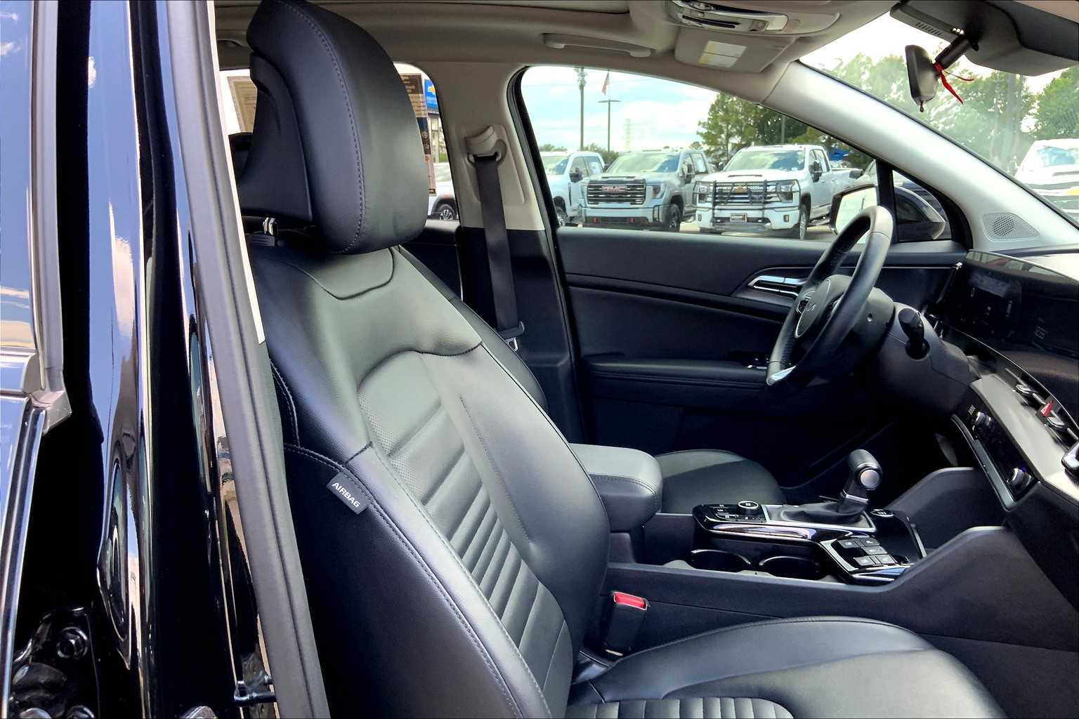 2024 Kia Sportage photo 8