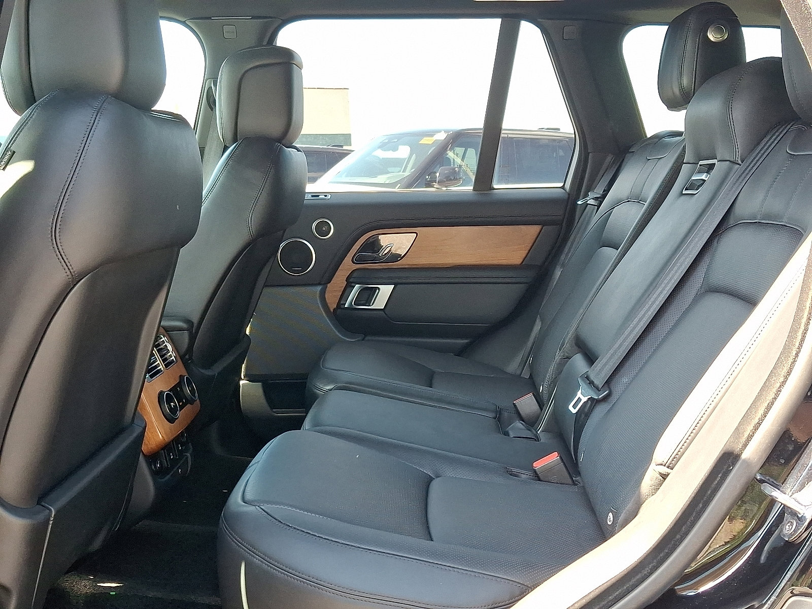 2020 Land Rover Range Rover P525 HSE photo 17