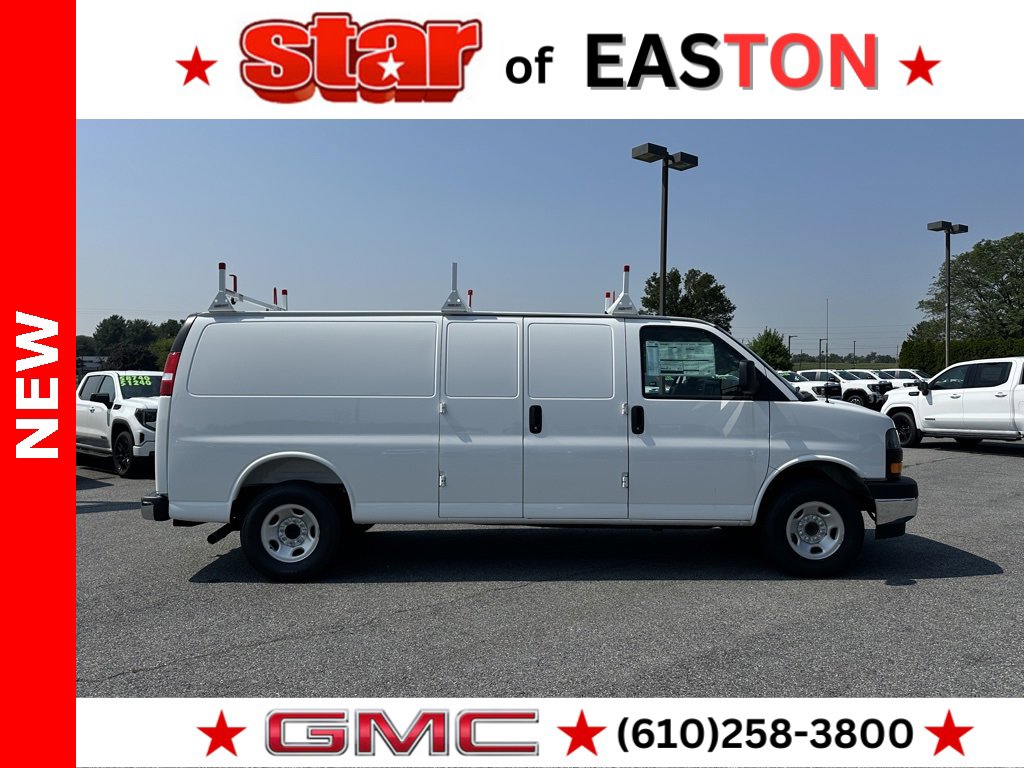 2025 Gmc Savana Cargo 2500 photo 2