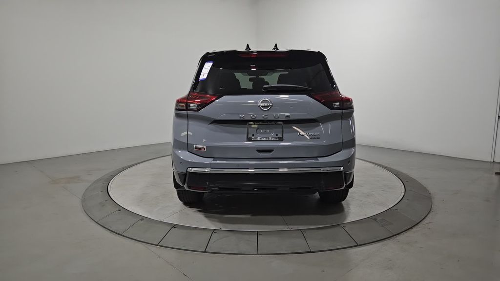 2025 Nissan Rogue Platinum photo 4