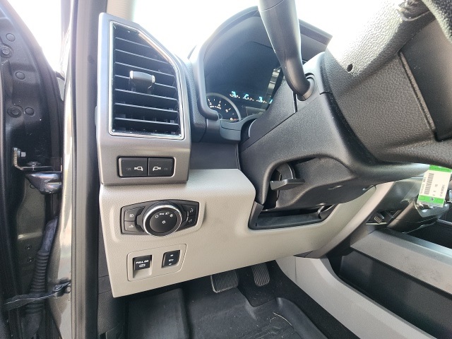 2018 Ford F-150 XLT photo 10