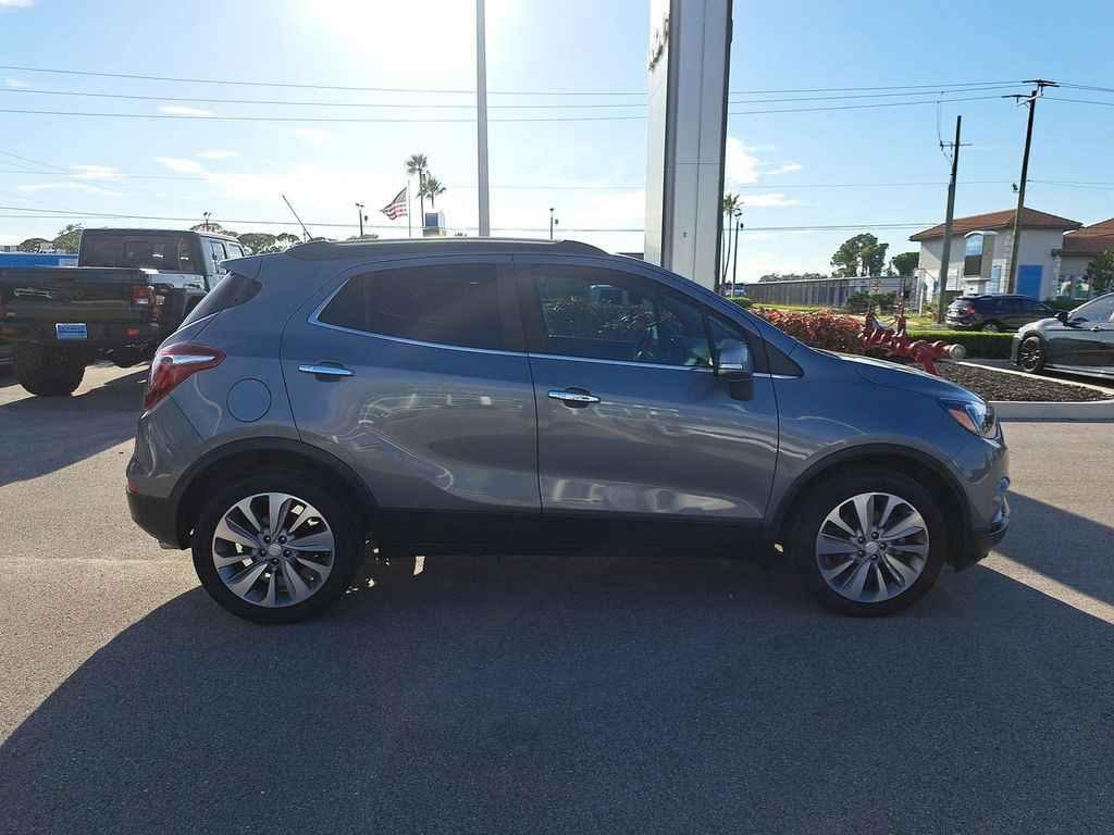 2019 Buick Encore Preferred photo 4