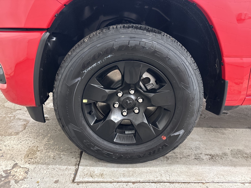 2025 Ram 1500 Tradesman photo 6