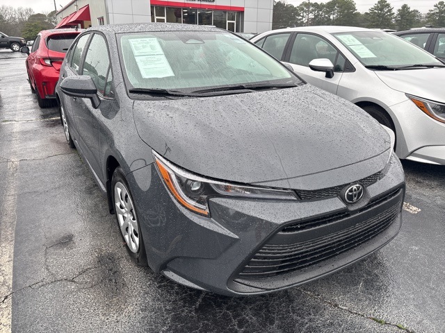 2026 Toyota Corolla LE's photo