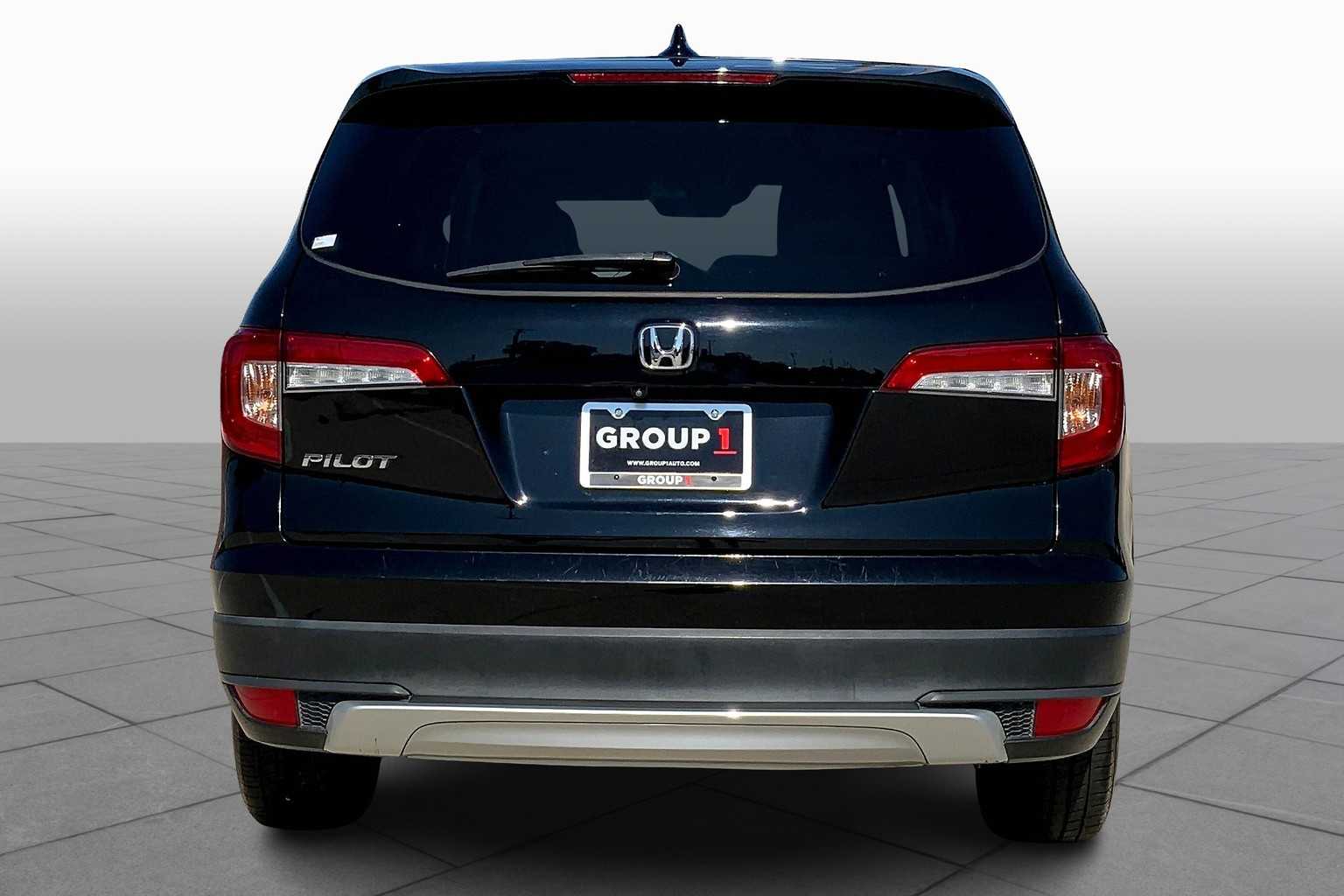 2020 Honda Pilot EX-L photo 4