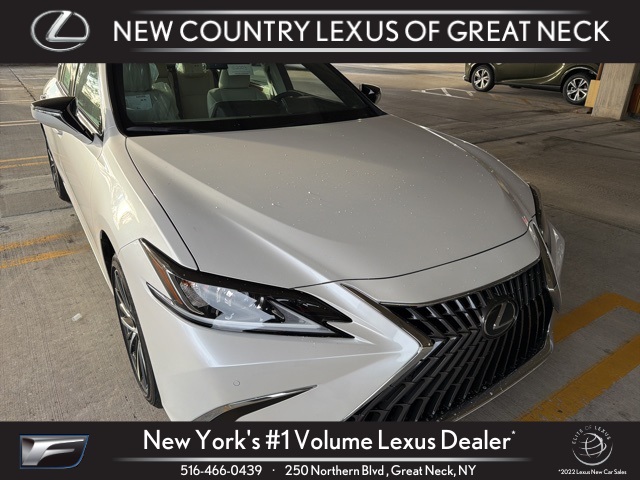 2025 Lexus ES 350's photo