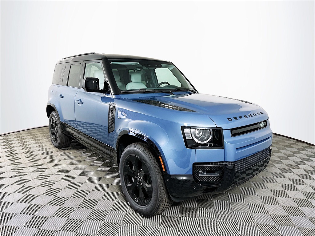 2025 Land Rover Defender 110 X-Dynamic SE photo 2