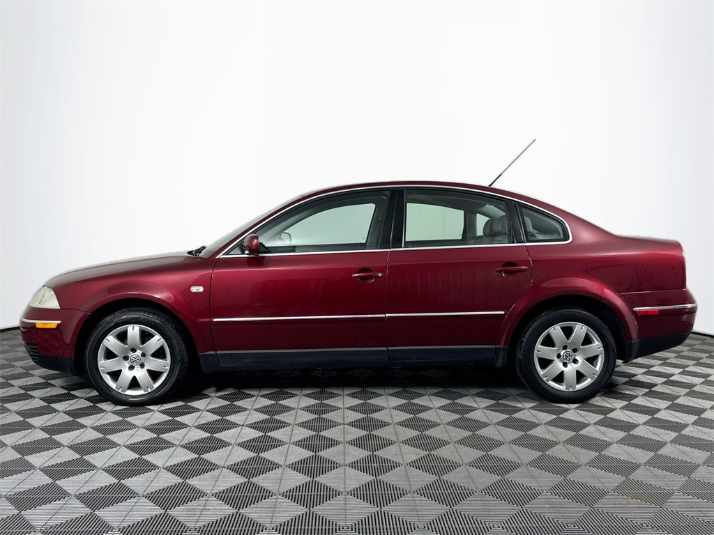 Used 2003 Volkswagen Passat GLX with VIN WVWRH63BX3P248817 for sale in Eau Claire, WI