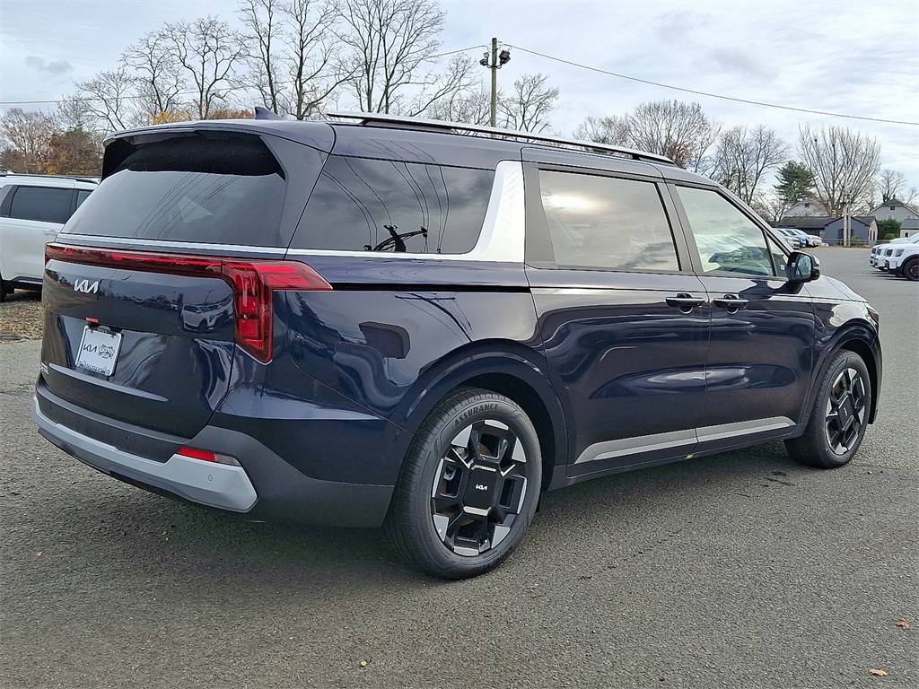 2026 Kia Carnival EX photo 2