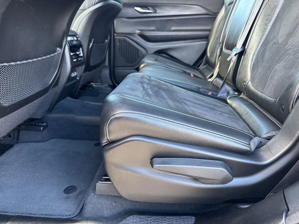 2024 Jeep Grand Cherokee Altitude photo 18