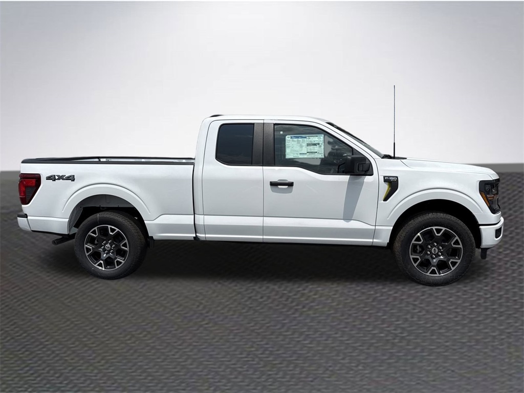 2025 Ford F-150 STX photo 3