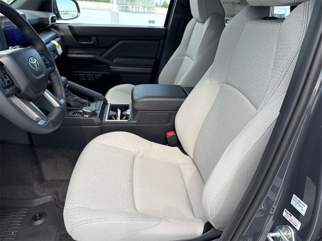 2025 Toyota 4Runner SR5 photo 15