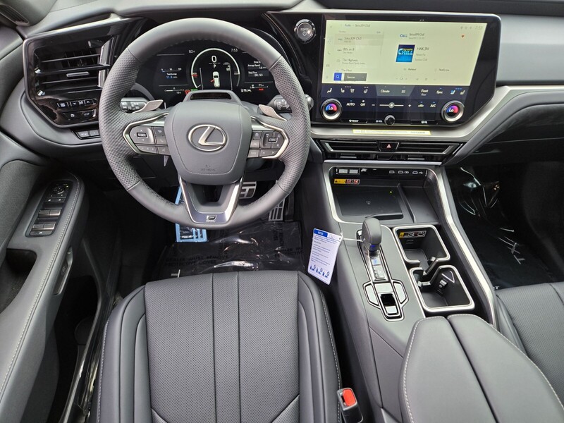 2026 Lexus TX 500h F SPORT Performance Premium photo 8