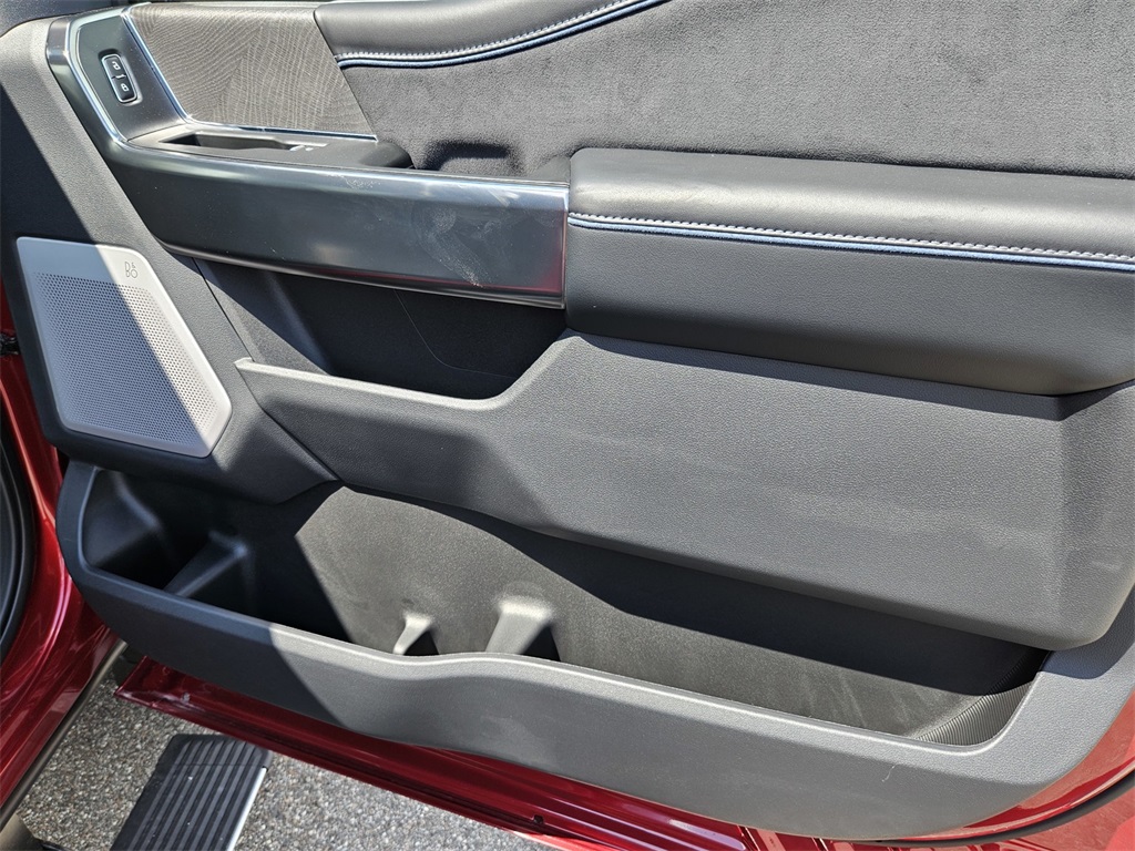 2025 Ford F-350 Platinum photo 36