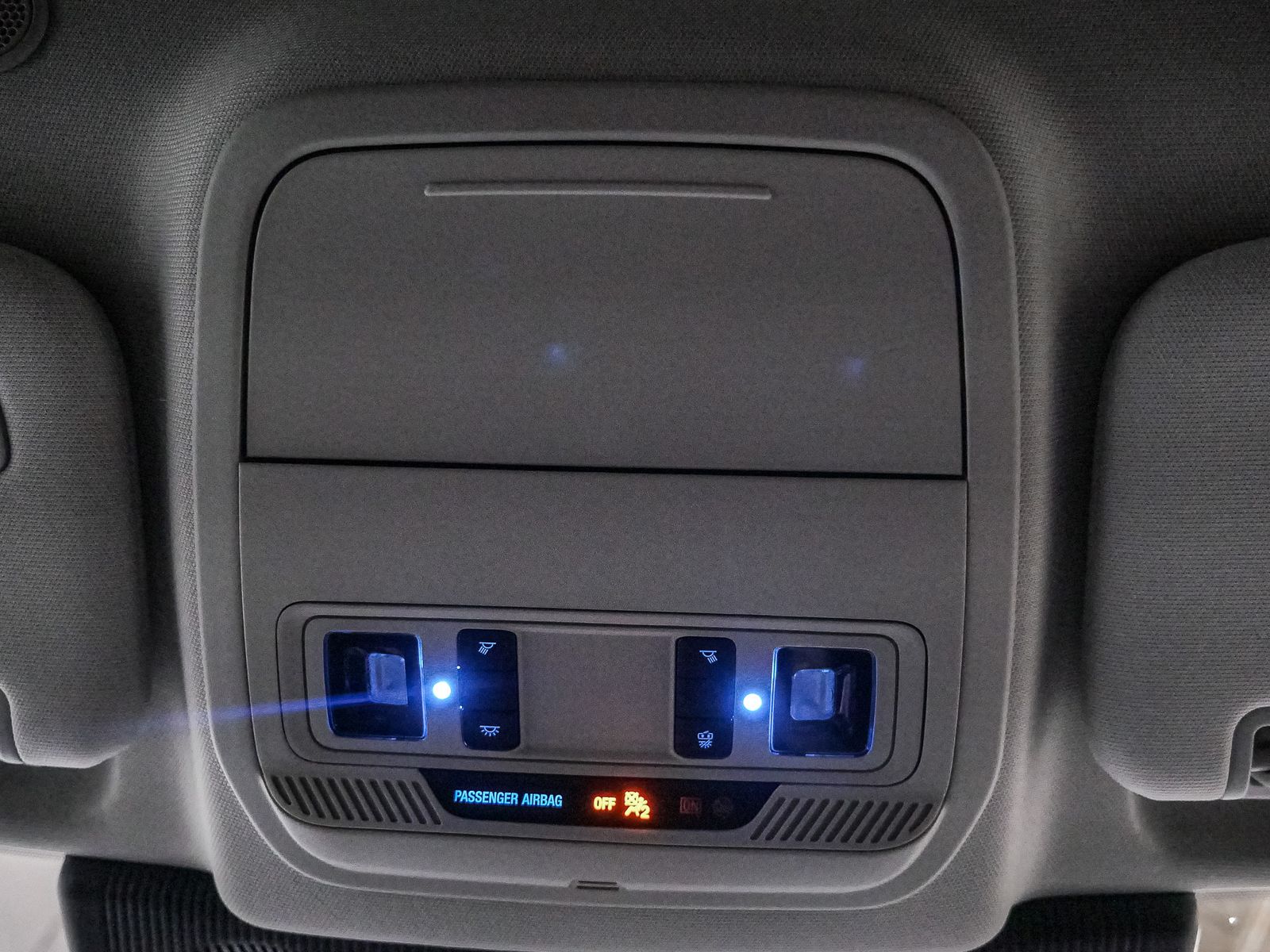 2025 Ford Explorer photo 30