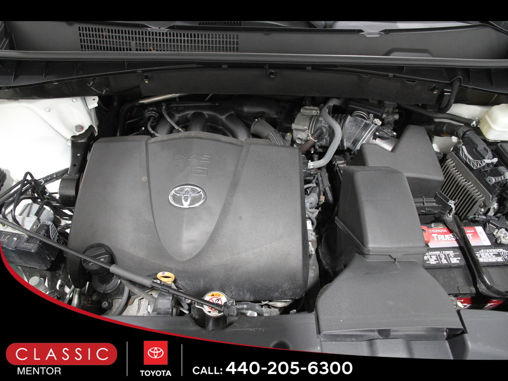 2019 Toyota Highlander Limited photo 2