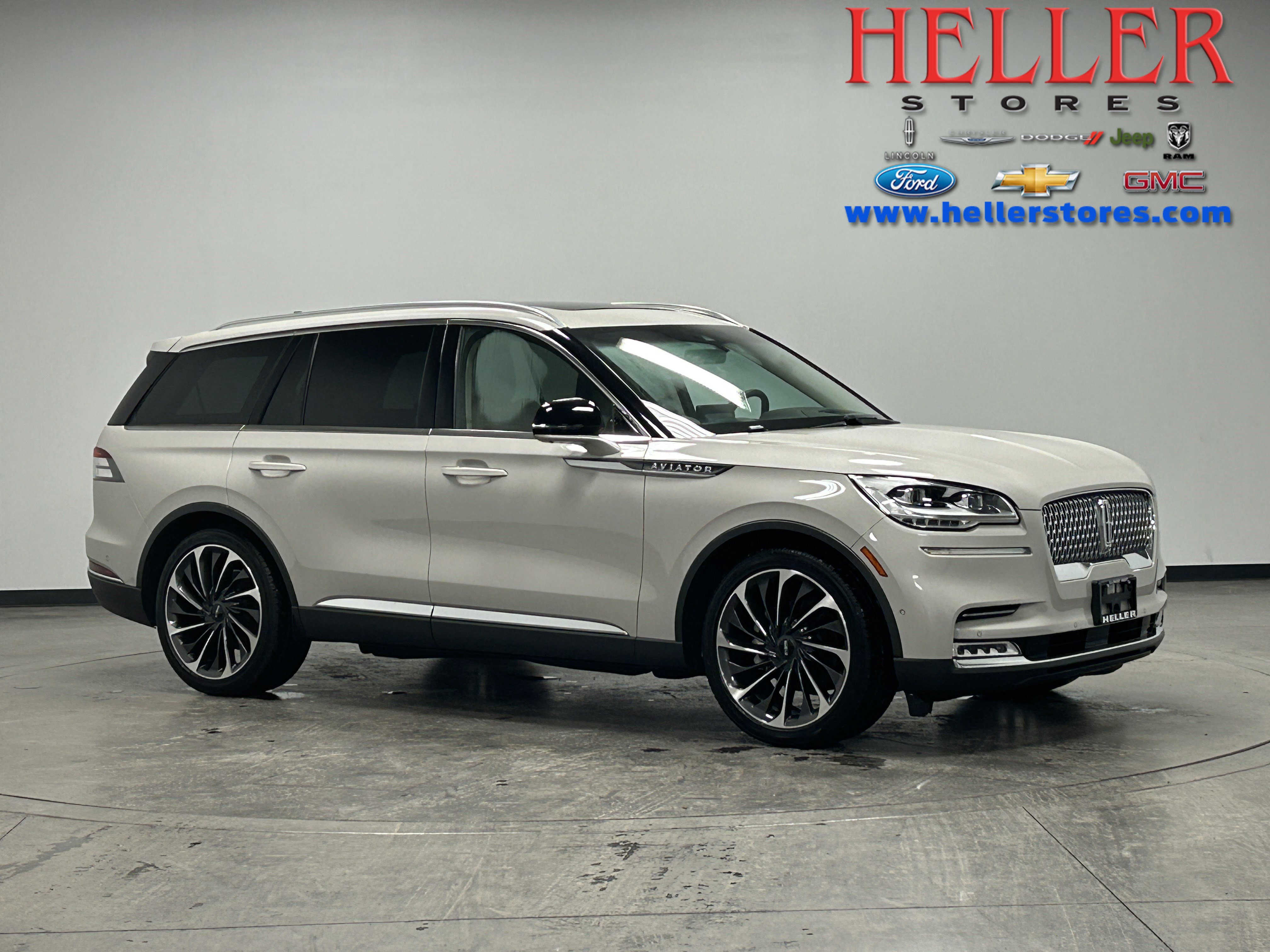 2023 Lincoln Aviator Reserve's photo