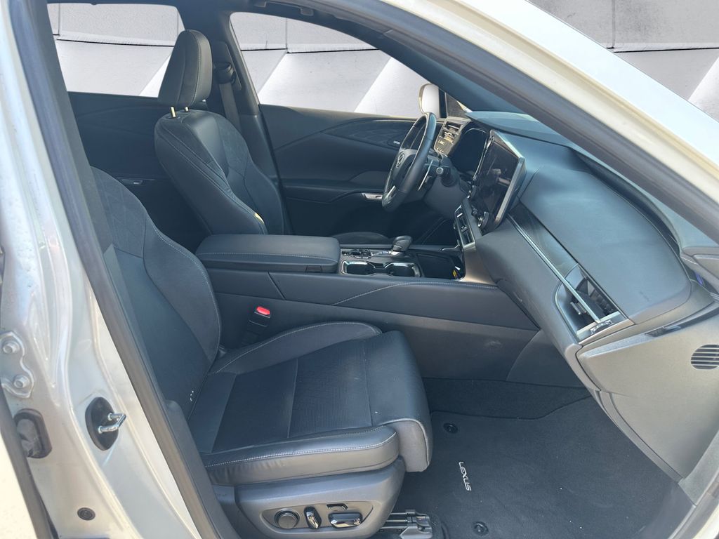 2024 Lexus RX 350 Luxury photo 12