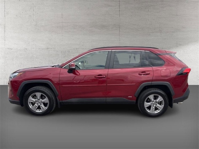 2022 Toyota RAV4 Hybrid XLE photo 4