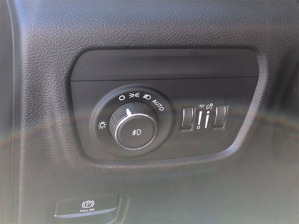 2022 Jeep Grand Cherokee Limited photo 24
