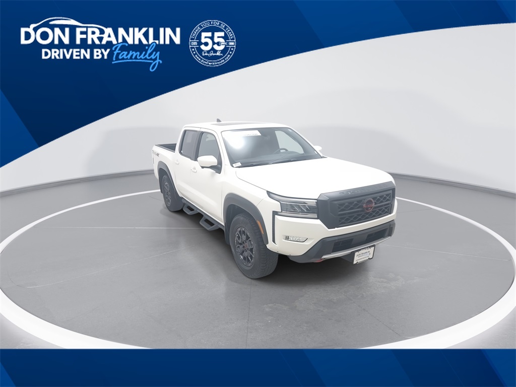 2022 Nissan Frontier PRO-4X's photo