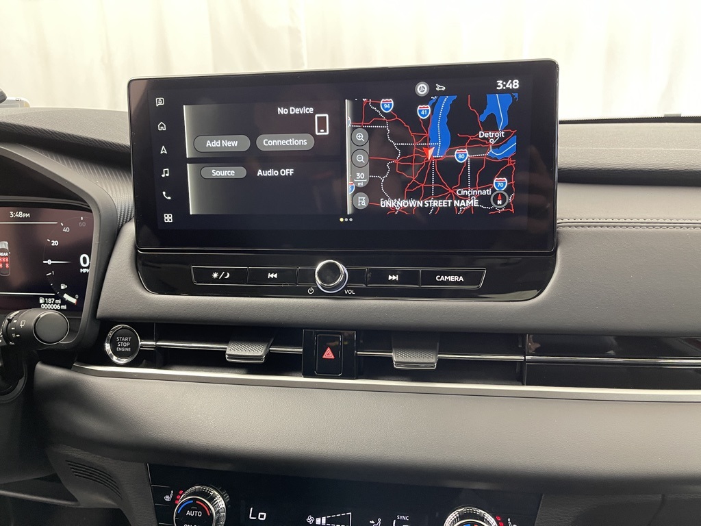 2025 Mitsubishi Outlander SE photo 15