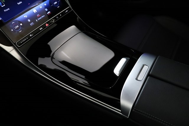 2024 Mercedes Benz GLC 4MATIC 300 photo 32