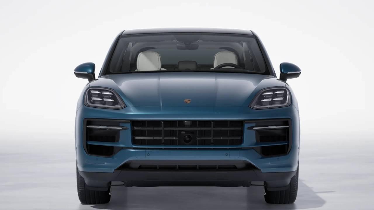 2025 Porsche Cayenne S Coupe photo 9