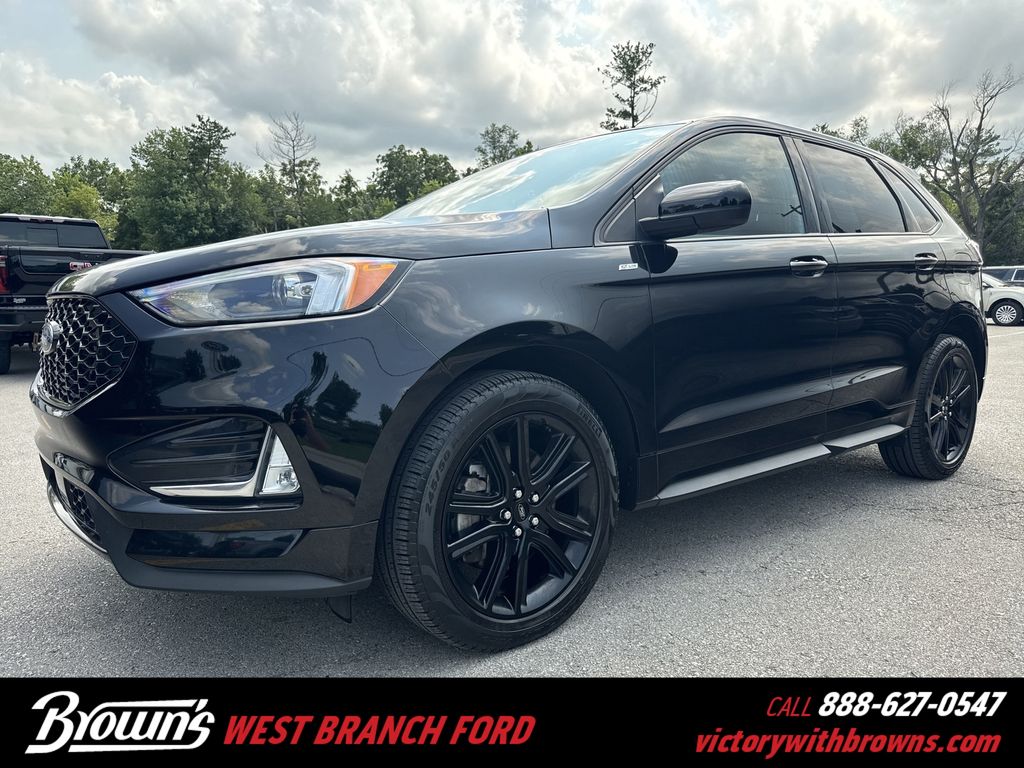 2024 Ford Edge ST-Line's photo