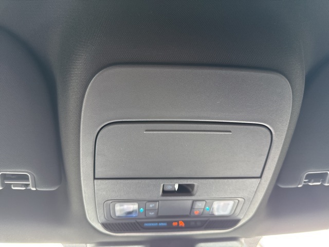 2025 Ford F-150 XLT photo 35