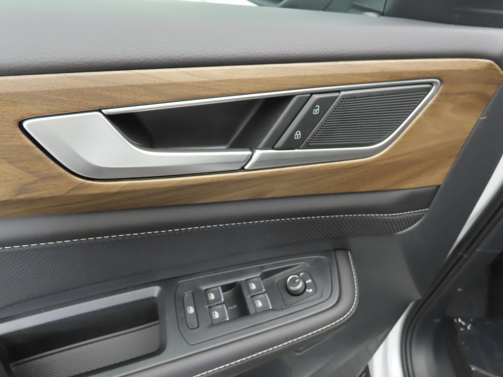 2026 Volkswagen Atlas SE Technology photo 22