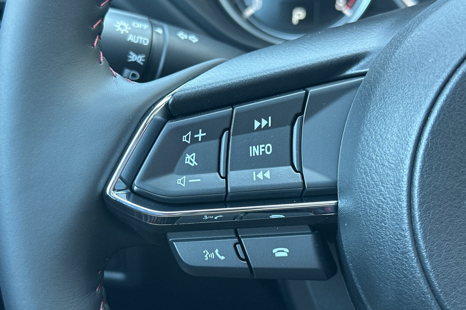 2025 Mazda CX-5 2.5 S Carbon photo 23
