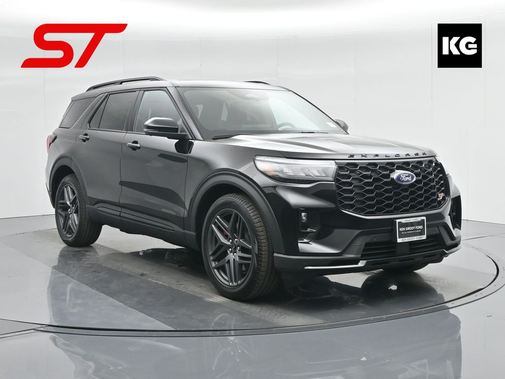 2025 Ford Explorer ST's photo