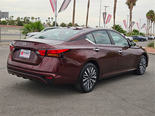 2024 Nissan Altima 2.5 SV photo 5