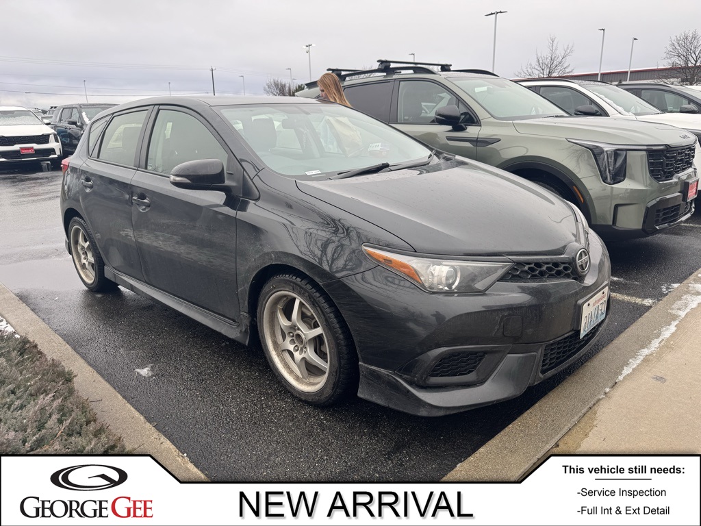 2016 Scion iM Base's photo