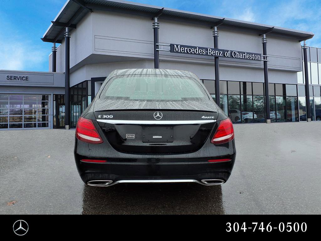 2018 Mercedes Benz E 300 4MATIC photo 3