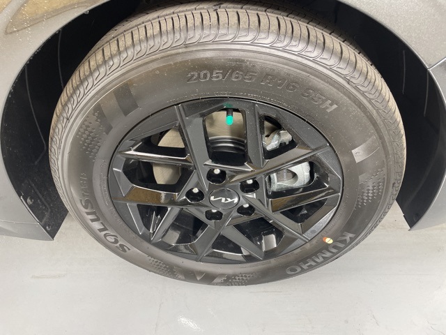 2026 Kia K5 LXS photo 11