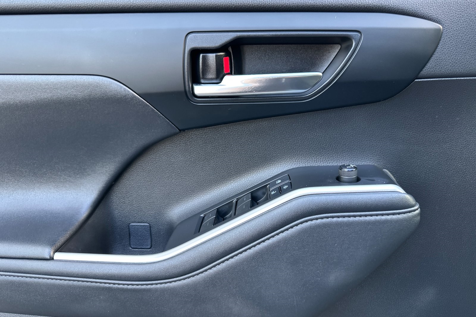 2021 Toyota Highlander XSE photo 11