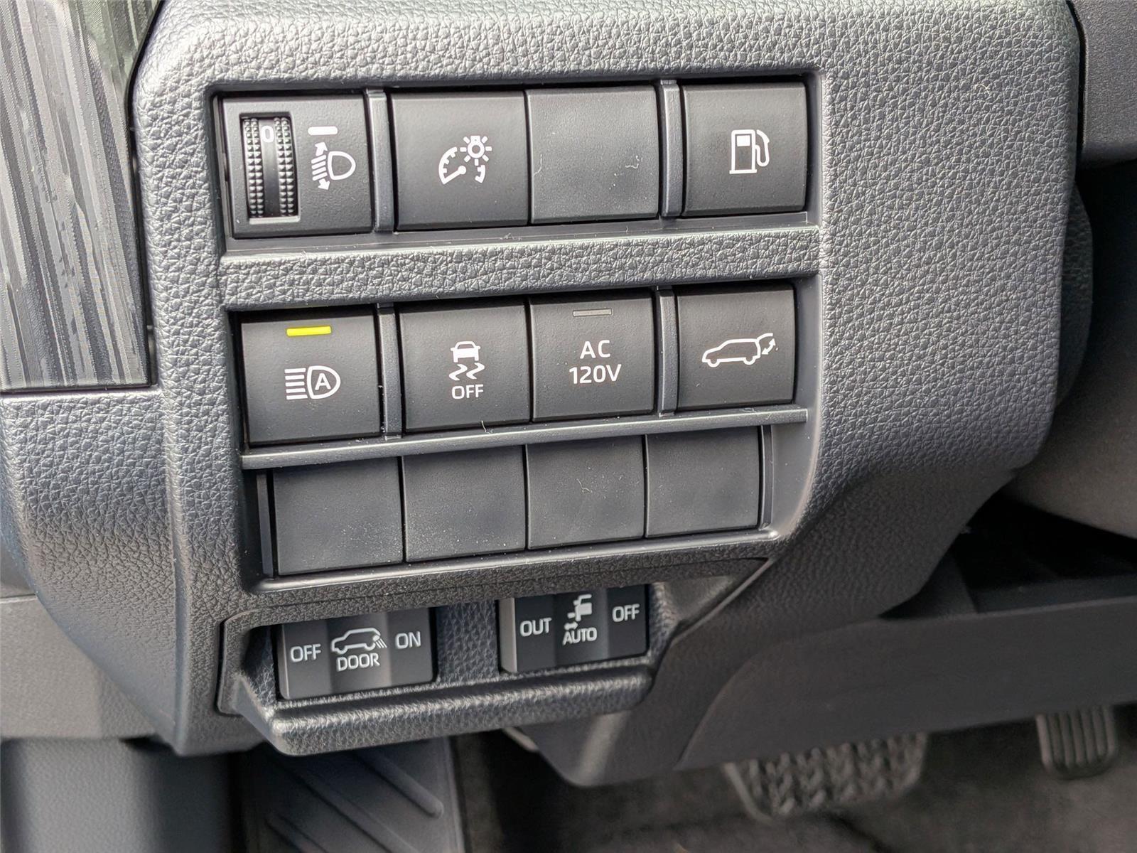 2025 Toyota 4Runner photo 16