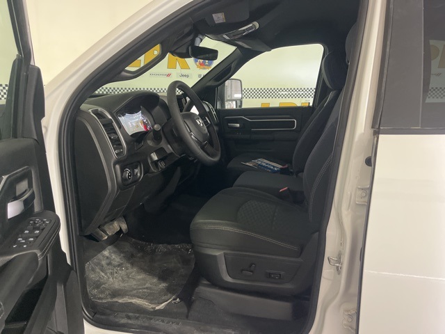 2025 Ram 2500 Big Horn photo 2
