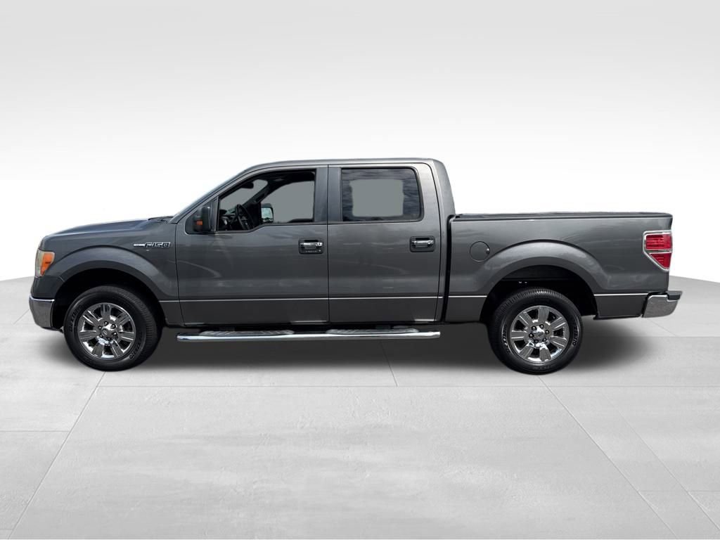 2011 Ford F-150 XLT photo 4