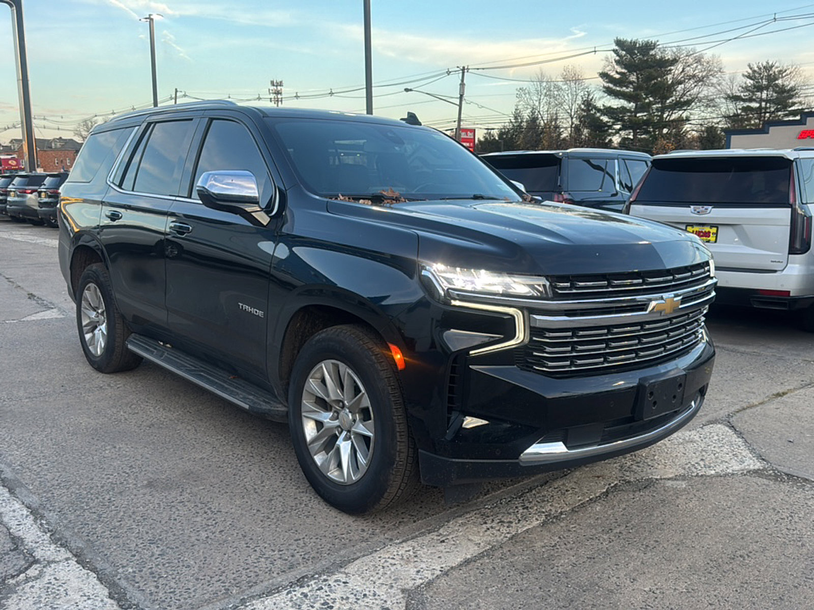 2021 Chevrolet Tahoe Premier photo 2